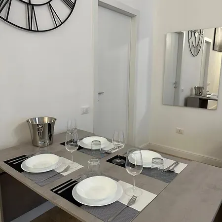 San Babila - Luxury Milanese *