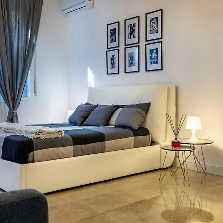 San Babila - Luxury Milanese Milano